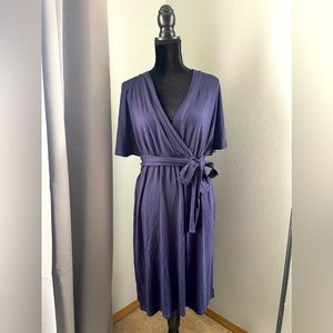 Navy blue short sleeve faux wrap dress in Medium
